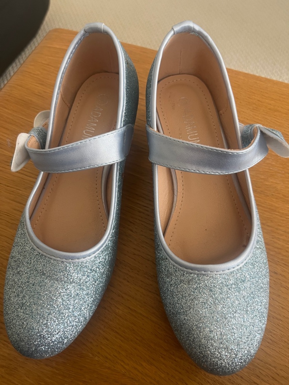 Girls Silver Glitter Mary Jane Dress Shoes with Bow Strap